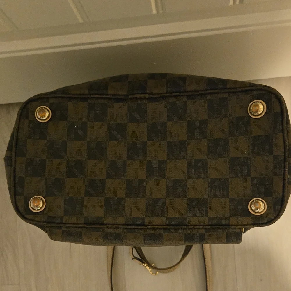 Michael Kors Checkered Tote - Black and Tan - Picture 15 of 16